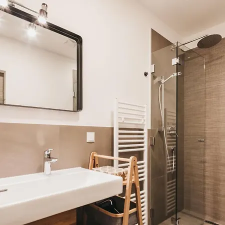 Grazios Luxusapartments Mit Dachterrasse Oder Garten, Kostenlose Parkplatze, E-tankstelle Apartahotel