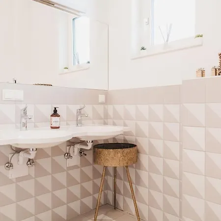 Grazios Luxusapartments Mit Dachterrasse Oder Garten, Kostenlose Parkplatze, E-tankstelle Graz