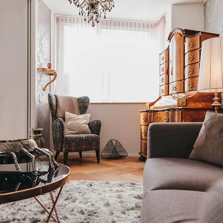 Apart Otel Grazios Luxusapartments Mit Dachterrasse Oder Garten, Kostenlose Parkplatze, E-tankstelle 2*
